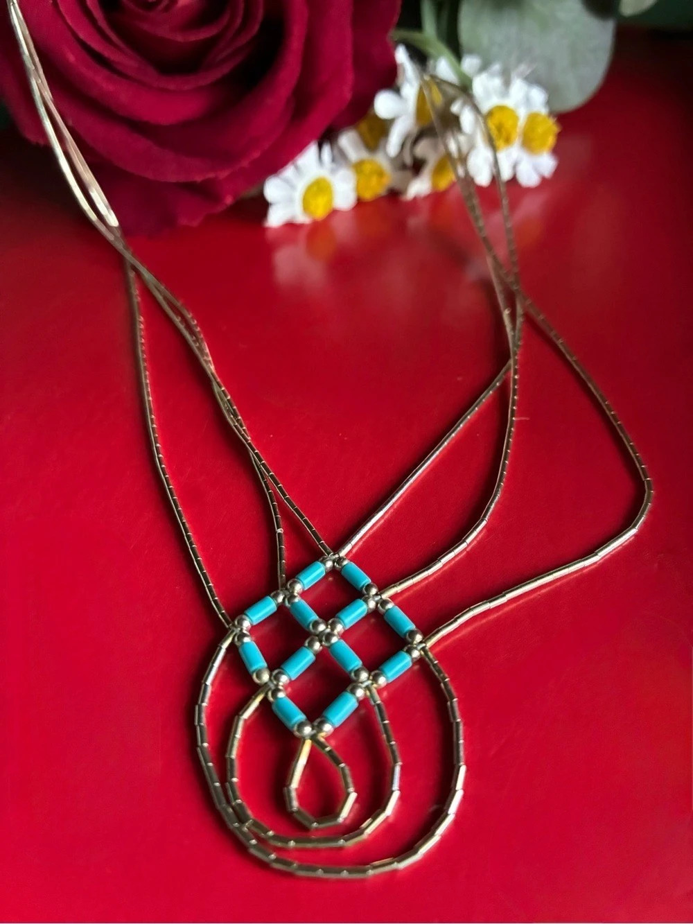 Silver & Blue Pendant Necklace Like New 17”